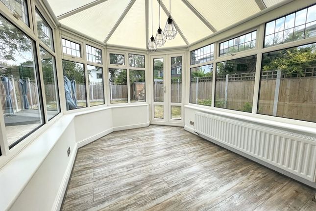 2 Sharston Crescent, Knutsford photo 3