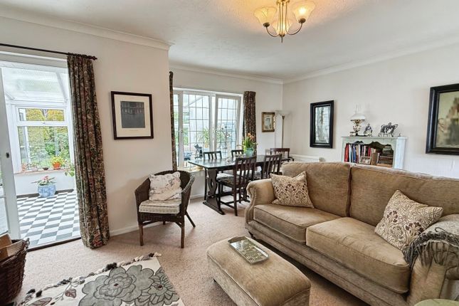 13, Greenway Gardens, Trowbridge photo 4