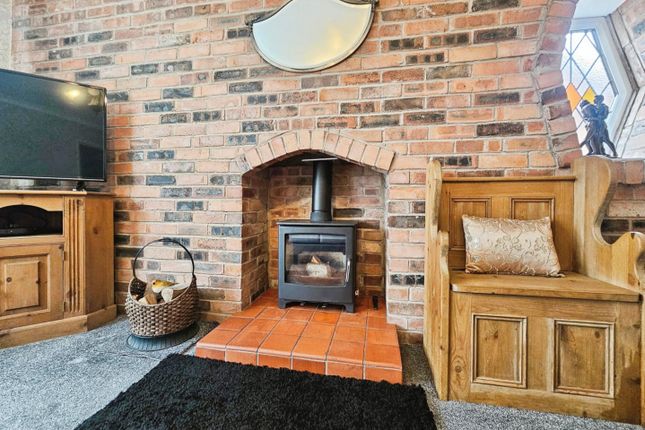 6, Orme Road, Knypersley photo 4