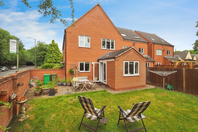 71, Tom Blower Close, Nottingham photo 2