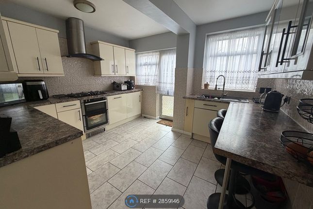 Cumberland Avenue, Welling photo 3