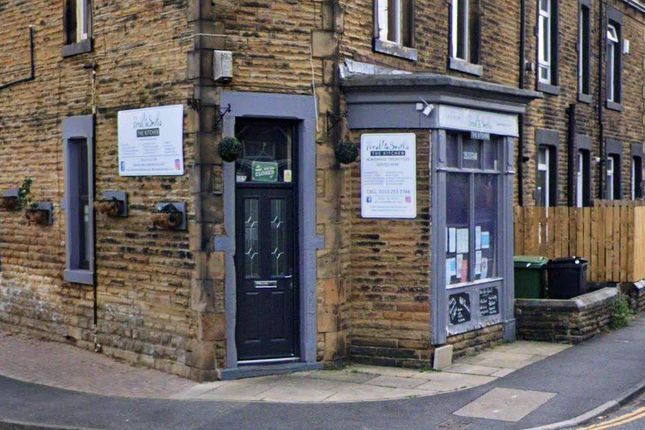 Thumbnail Restaurant/cafe for sale in Fountain Street, Morley, Leeds