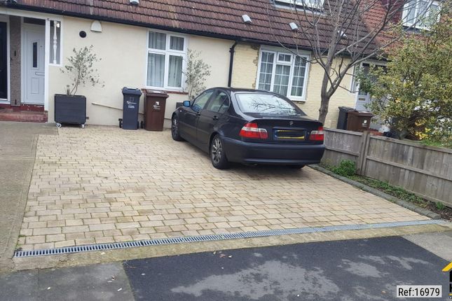 63, Becontree avenue, Dagenham photo 4