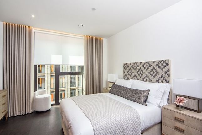 40, The Residence, Nine Elms photo 2