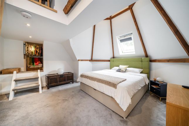 Flat 4, Arlington House, Regents Drive, Woodford Green photo 4