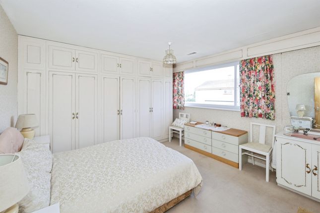 3, Beverley Close, Balsall Common photo 4