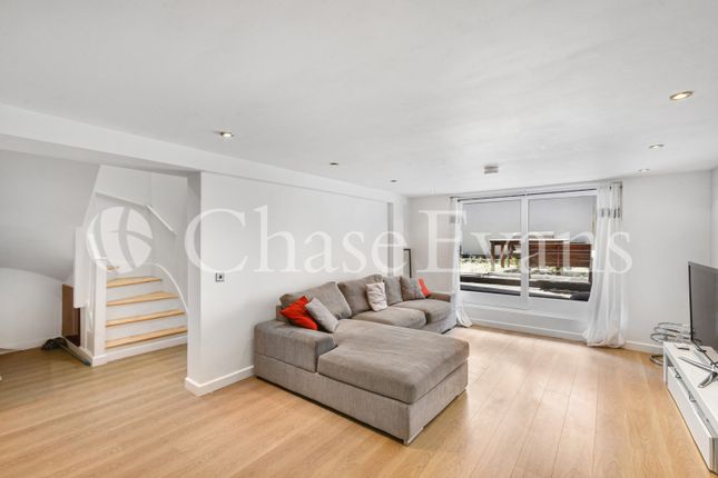 Flat 1,, Montego Court, Whitechapel photo 4