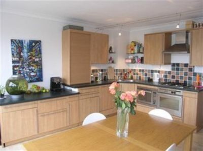 92, Vanbrugh Park, London photo 2
