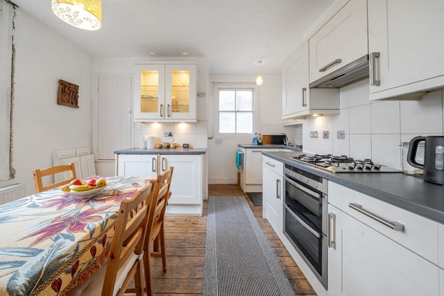 1380334-15-690De9...