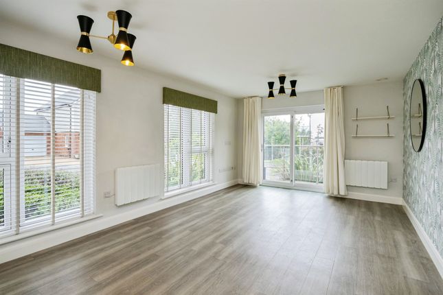 Apartment 2, Regent House, 2, Herald Gardens, Tunbridge Wells photo 3