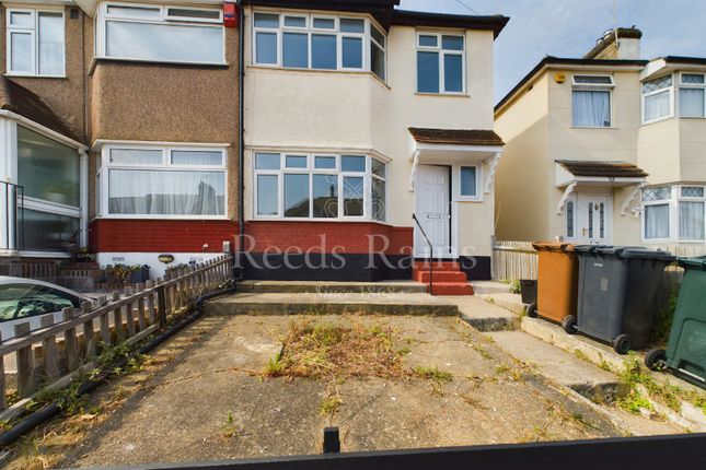 Thumbnail Detached house to rent in Grosvenor Crescent, Dartford, Kent