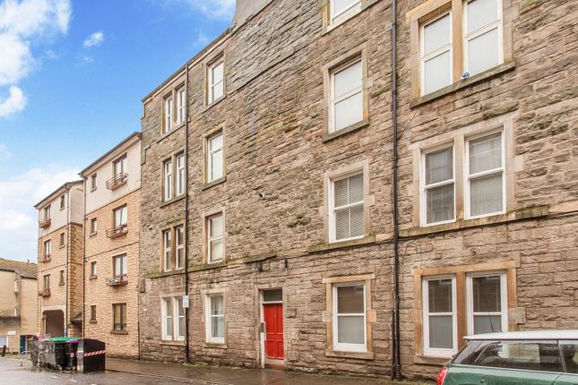 Thumbnail Flat for sale in 9/2 Lyne Street, Abbeyhill, Edinburgh