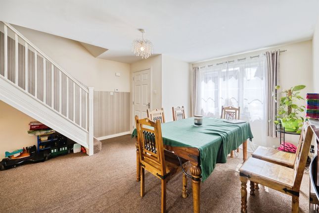46, Hillman Crescent, Paisley photo 3