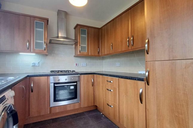 6, Orwell Close, Barnsley photo 3