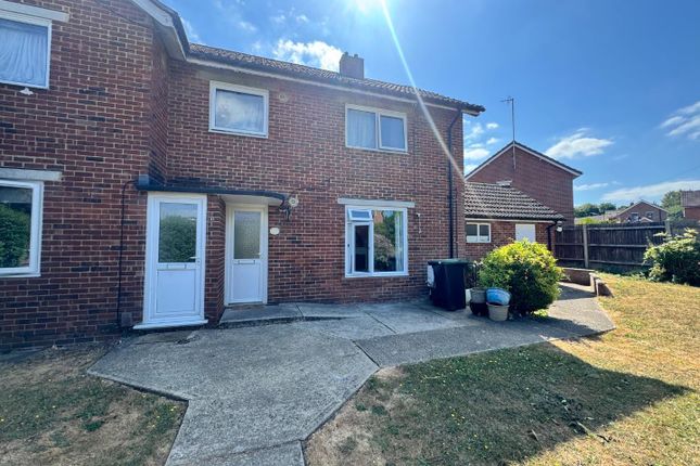 2-bed flat on 13, Beech Road, West Malling, £1,250/mo