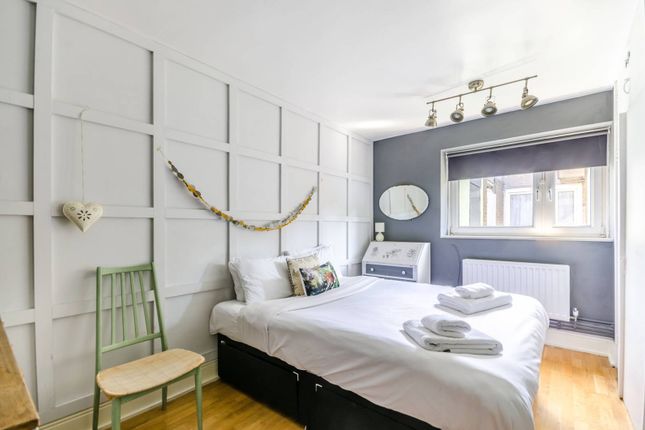 Thumbnail Flat to rent in Lampeter Square, Barons Court, London