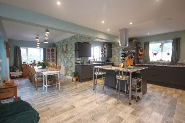 15 Trevarrick Road, St. Austell photo 2