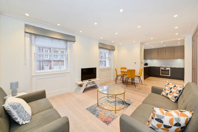 Thumbnail Flat to rent in Flat E, 15A North Audley Street, Mayfair