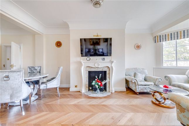 Property for sale in Hyde Park Place, London