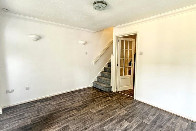 31, Redwood Way, Barnet photo 3