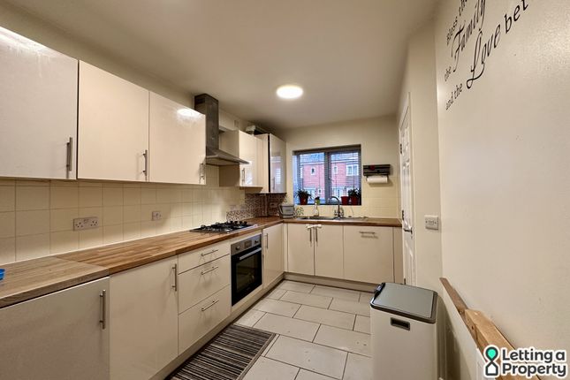 Moulder Close, Bedford photo 3