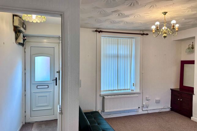 57 Miers Street, Swansea photo 5