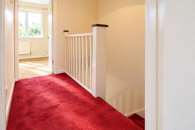 New Rectory Lane Kingsnorth, Ashford photo 5