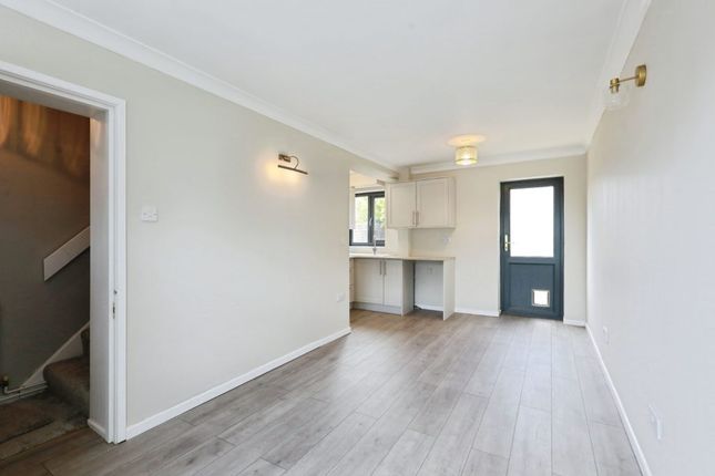 28, Joseph Way, Stratford-upon-Avon photo 4