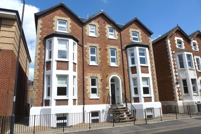 Thumbnail Flat to rent in York Road, Maidenhead