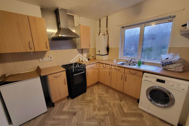 94a, Hyrstlands Road, Batley photo 4
