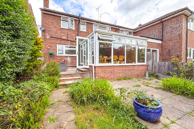 56, Valley Walk, Croxley Green photo 2