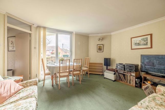 41 Sussex Keep,, Sussex Close, Slough photo 2