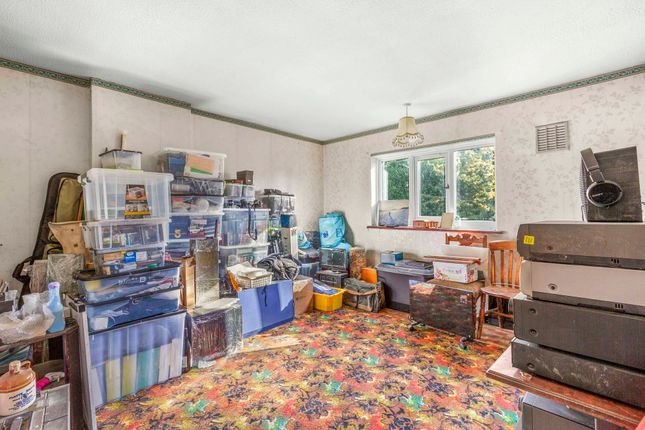 6 Misbourne Drive, Great Missenden photo 3