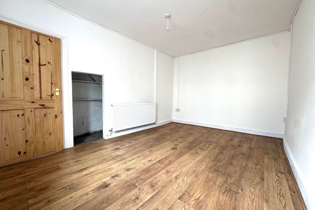 34 North Road, Porth photo 5