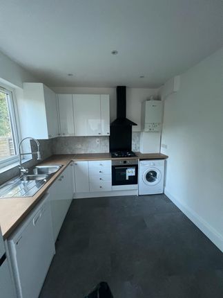 Flat to rent in Renters Avenue, London