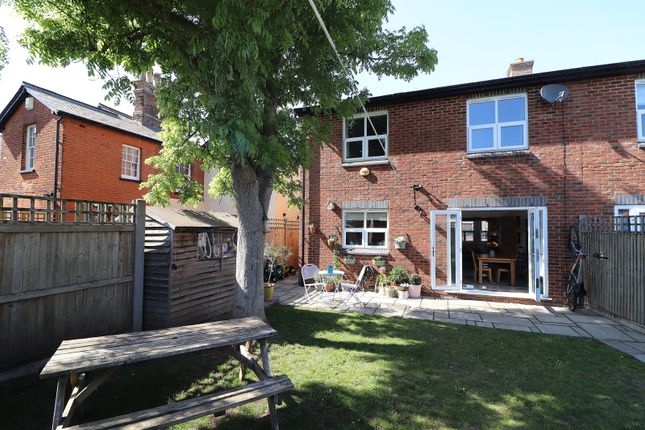 37B,, Julians Road, Hertfordshire photo 2