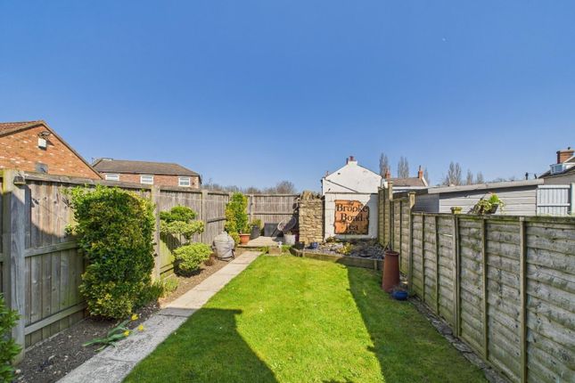 6, Top House Farm Mews, Knottingley photo 2
