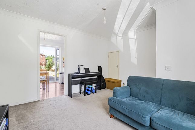 45, Ottery Way, Didcot photo 3