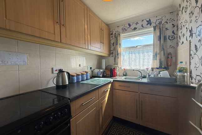 403 Sundowner Chalet Park, Newport Road, Great Yarmouth photo 3
