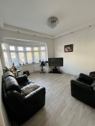 Bungalow for sale in Adelaide Gardens, Chadwell Heath