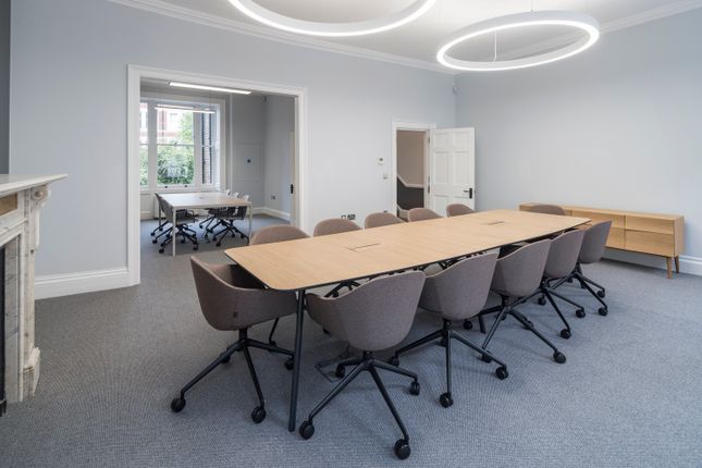 Office to let in Gower Street, London
