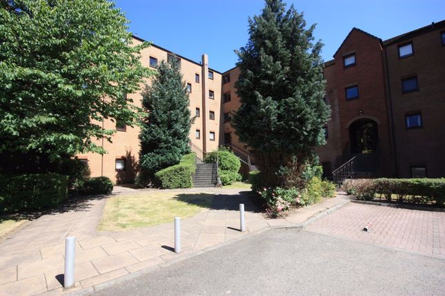 Thumbnail Flat to rent in Albion Gate, Glasgow