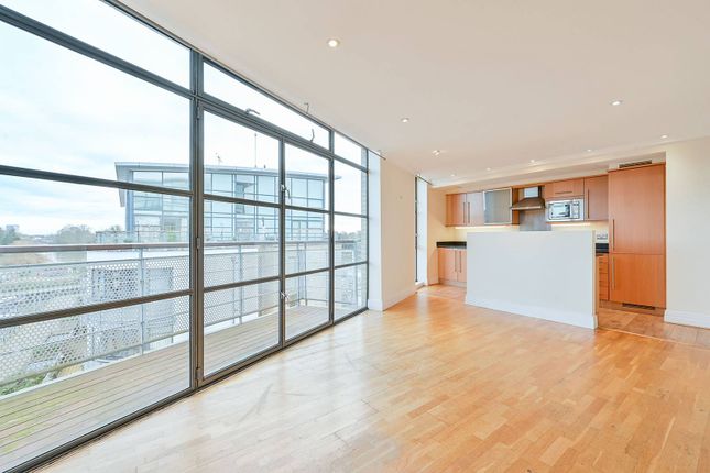 Flat for sale in Point Wharf, Brentford