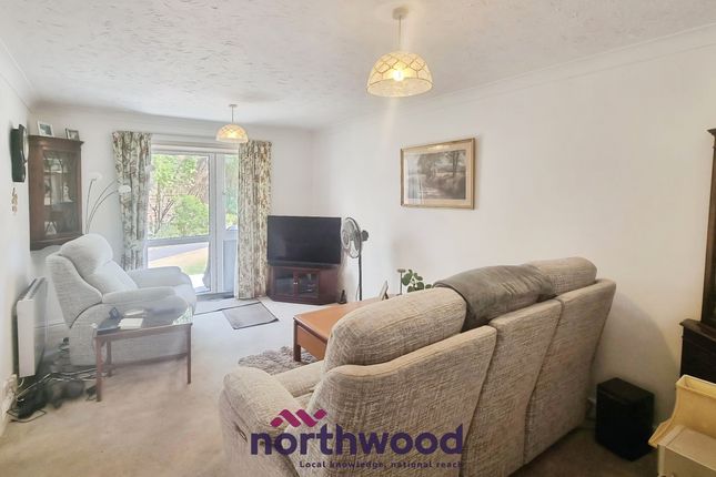 2, Mowbray Court, Exeter photo 2