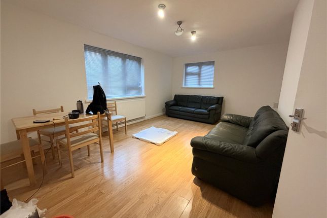 Lampton Road, Hounslow photo 3