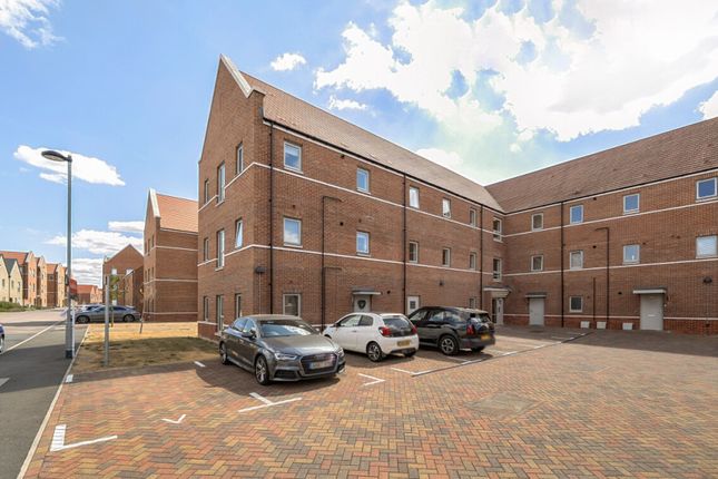 Henry Shuttlewood Drive, Chelmsford photo 4