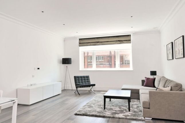 Flat to rent in Sterling Mansions, Leman Street, Aldgate, London
