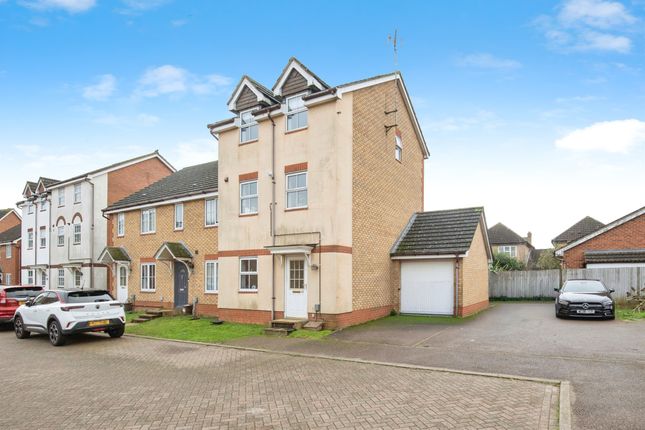 3-bed house on 95, Lomond Way, Stevenage, £400,000