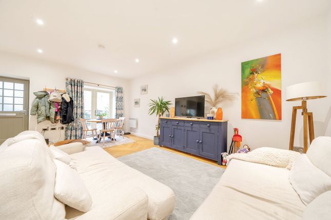 6 Swincliffe Mews, Harrogate photo 4