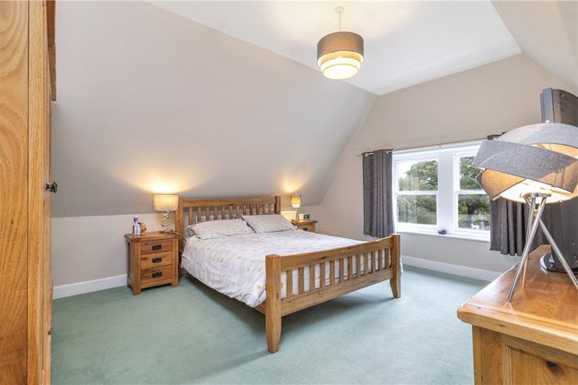 Flat for sale in Parish Ghyll Drive, Ilkley, West Yorkshire